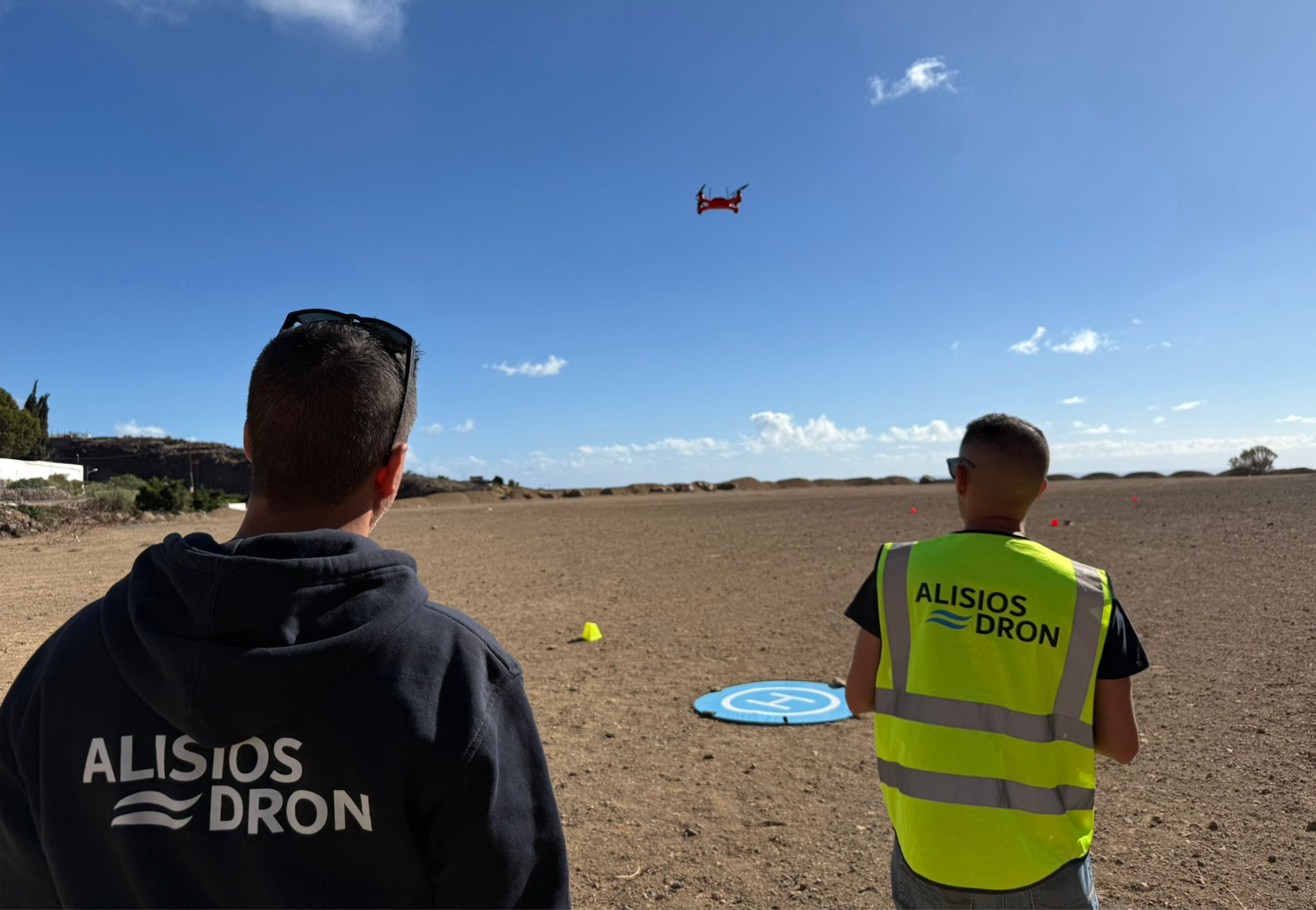 Prácticas de vuelo de drones con ALISIOS DRON en Canarias